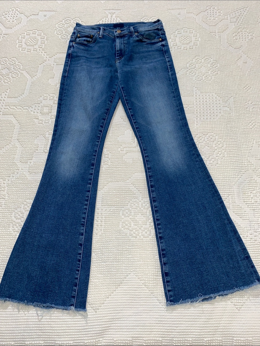 Mother The Weekender Fray Slim Flare Jeans
Hop on Hop off.